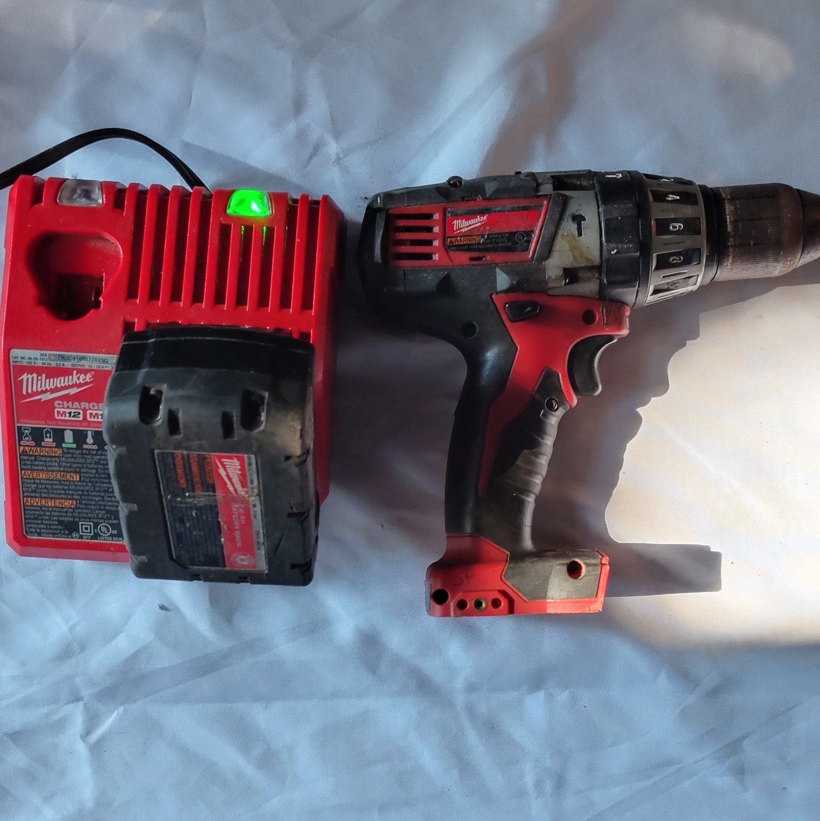 Battery does not work Milwaukee M18 18V 1 Battery & Charger.