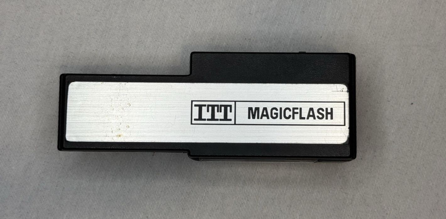 Vintage ITT MagicFlash Electronic Strobe Flash for 110 Magicube cameras