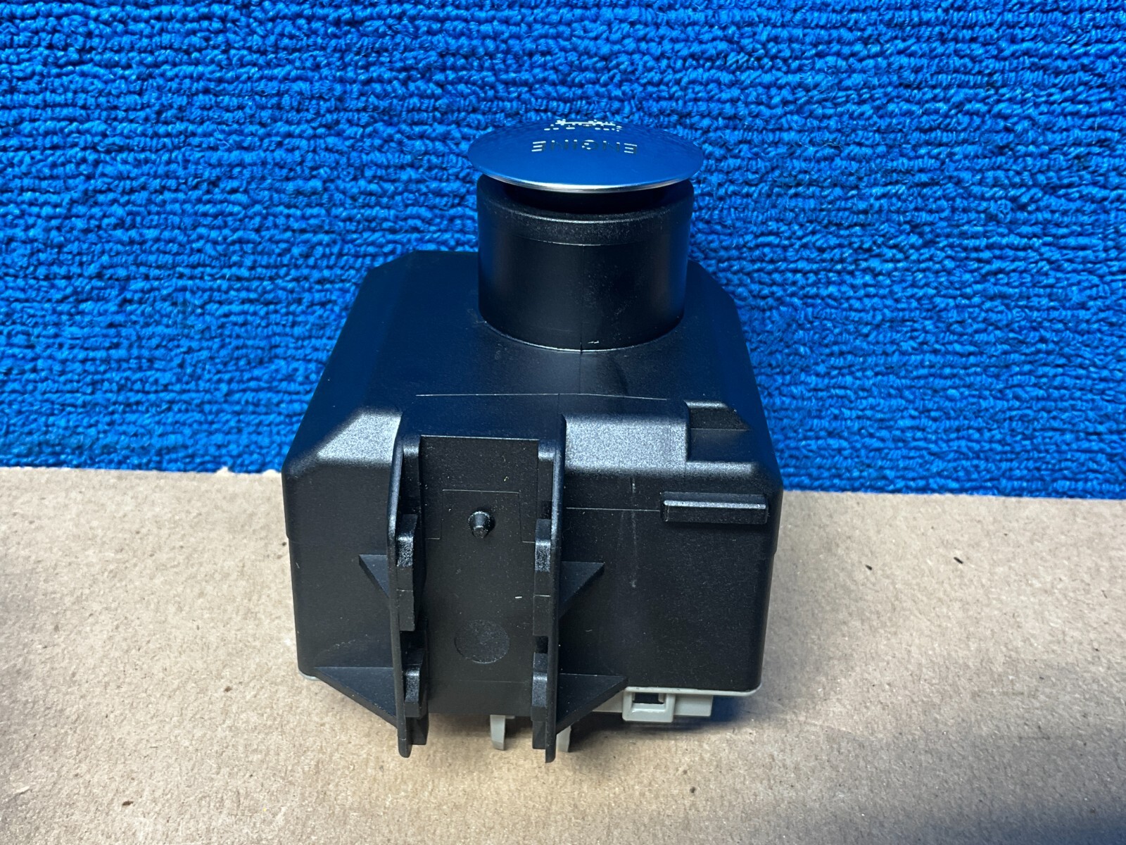 2013 - 2019 MERCEDES GL550 X166 IGNITION POWER ENGINE START SWITCH MODULE OEM