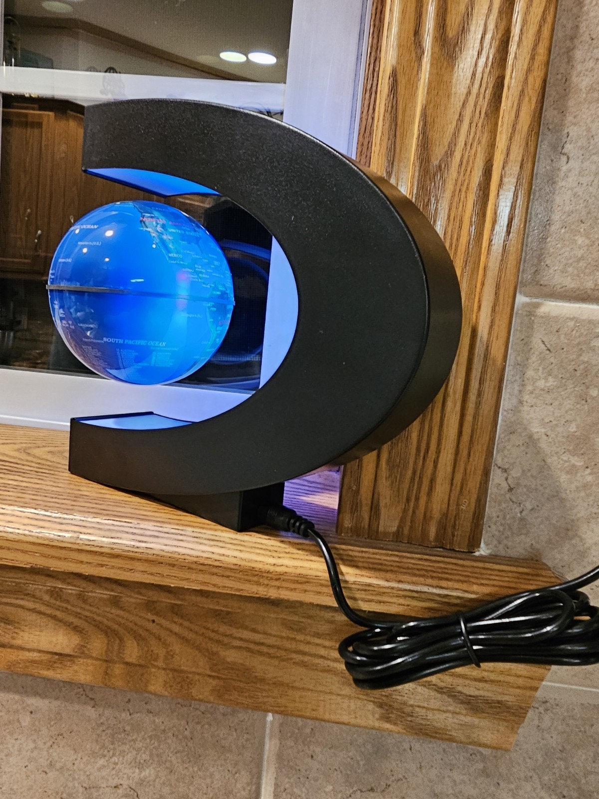 Magnetic Levitating Floating Globe with LED Lights, Cool Gadgets C Frame Globe