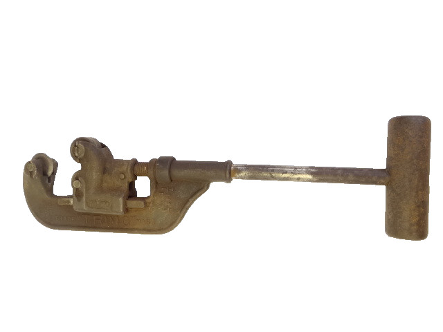 Vintage Trimont Roxbury Mass No 1 1/8 to ¼ Adjustble Pipe Cutting Plumbing Clamp
