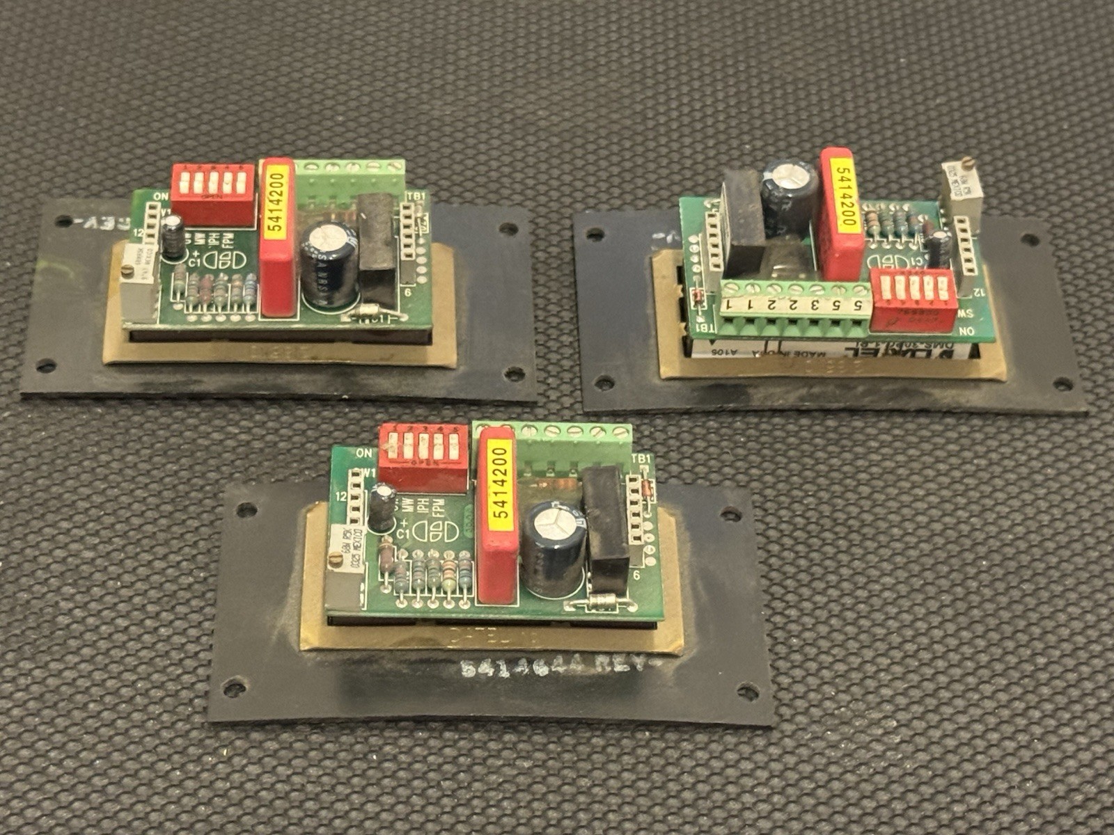 Date DMS-30PC-1-RL Digital Voltmeter Display. Lot of 3.