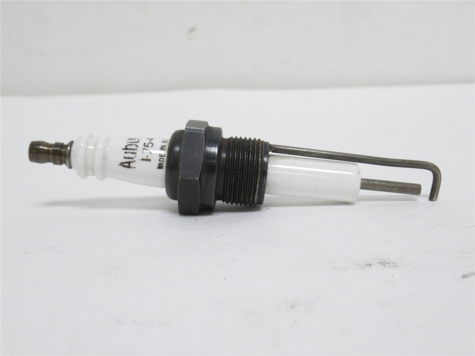 230136 New-No Box; Auburn 1-75-4 Spark Ignitor