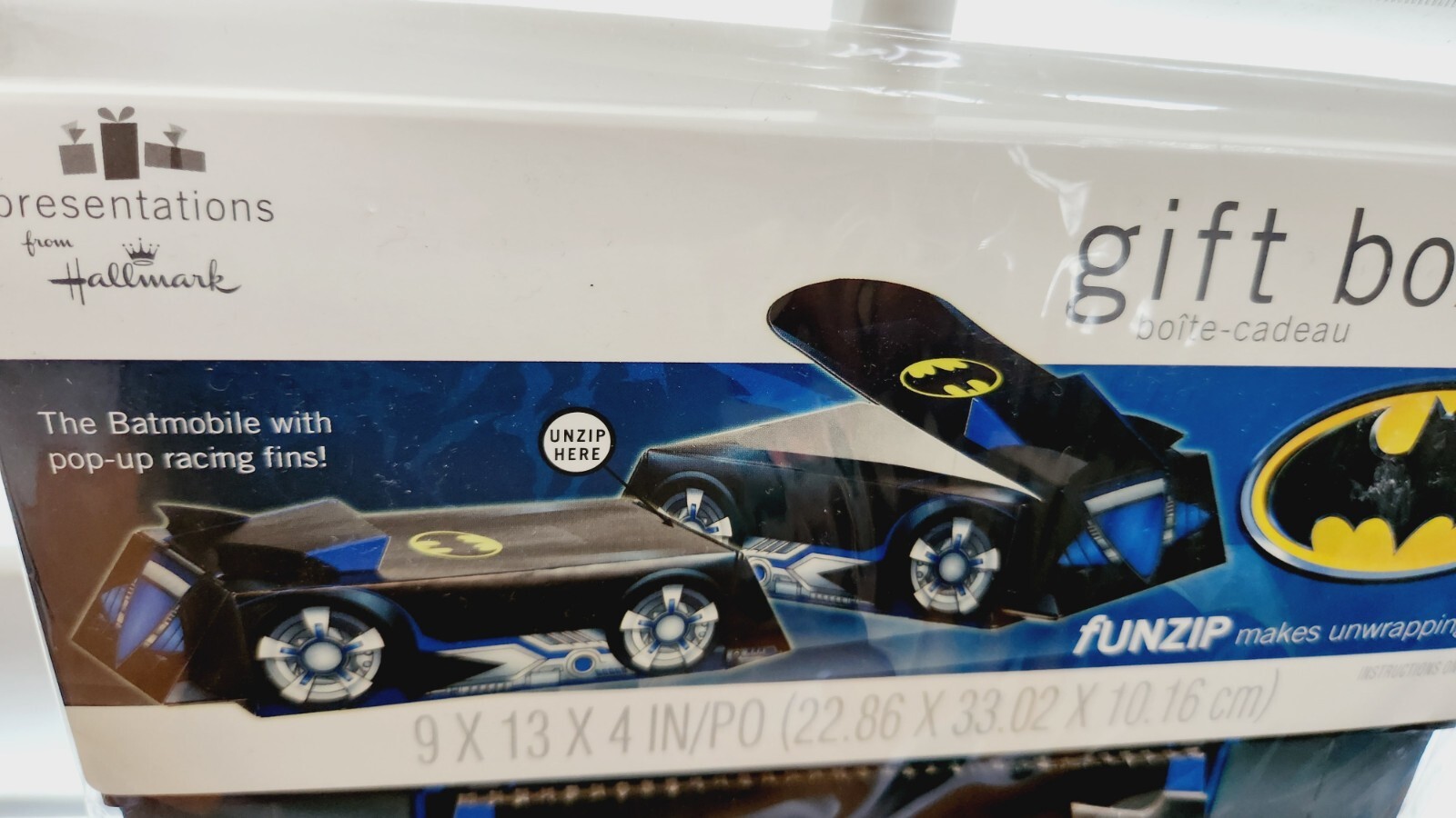 Hallmark Funzip BATMAN Batmobile Gift Box 9”x13”x4” Lrg