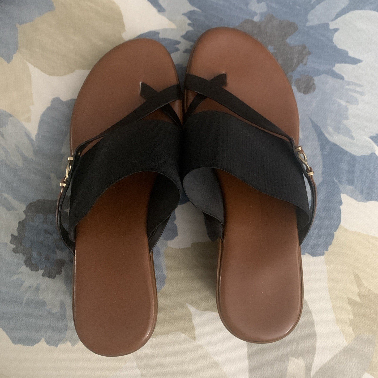 Italian Shoemakers Women's Neema Thong Sandals