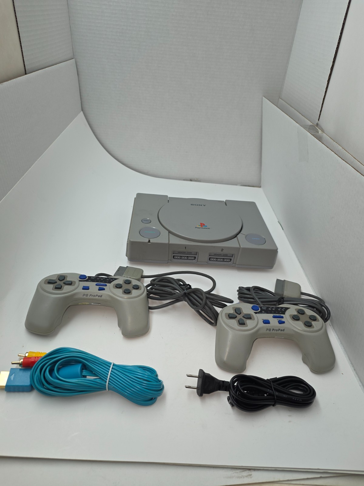 WORKING SONY PLAYSTATION 1 SCPH 5501 CONSOLE W/2 CONTROLLERS COMPLETE  #H9
