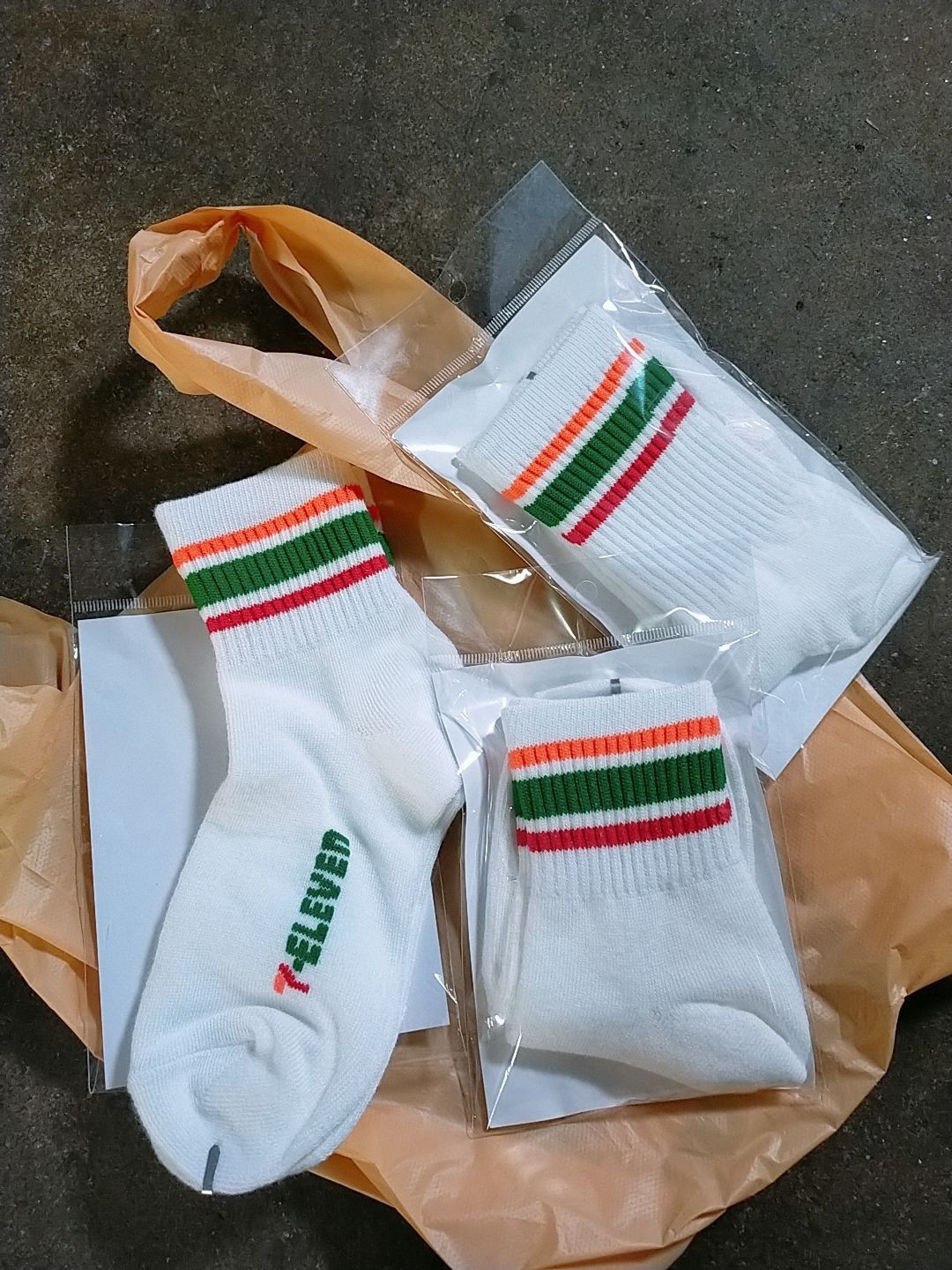 7-Eleven Thailand Ankle Socks Retro Stripe White Official Logo Women 23-25cm