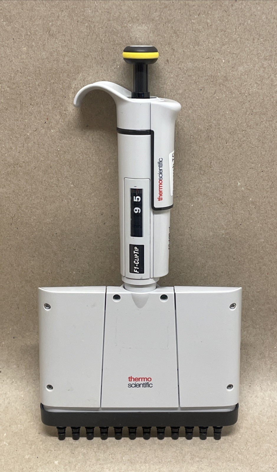 Thermo Scientific F1-ClipTip 12 Channel Pipette 10-100uL 4661170N Calb 9/24