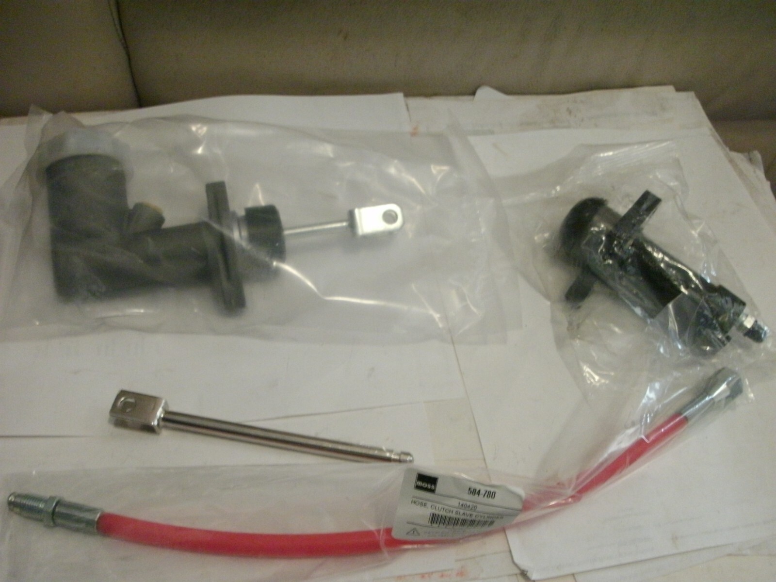 TRIUMPH TR6 CLUTCH MASTER CYLINDER , SLAVE CYLINDER , HOSE , &  PUSH ROD   TR250