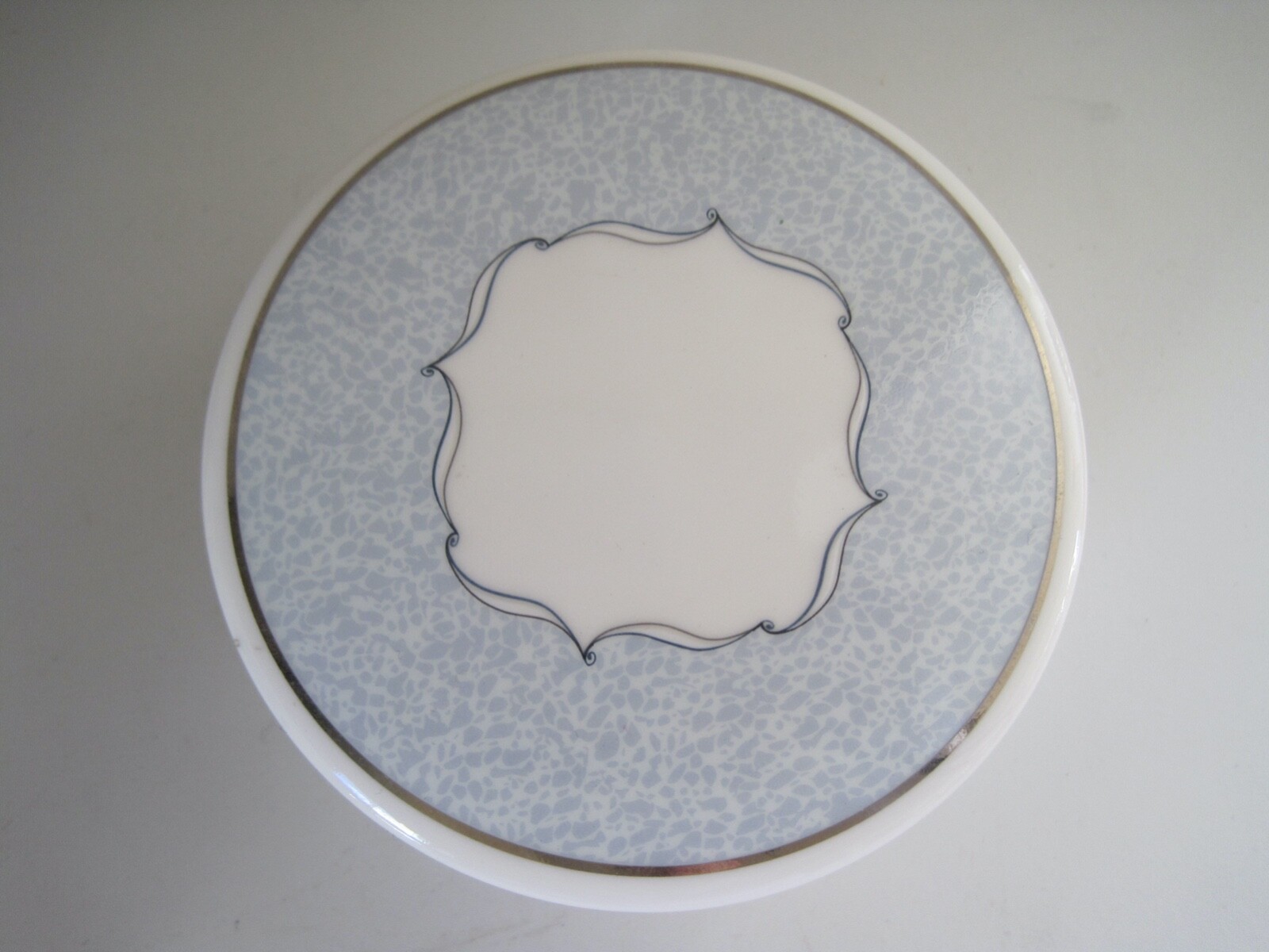 Wedgewood Venice Bone China Lidded Trinket Box EUC