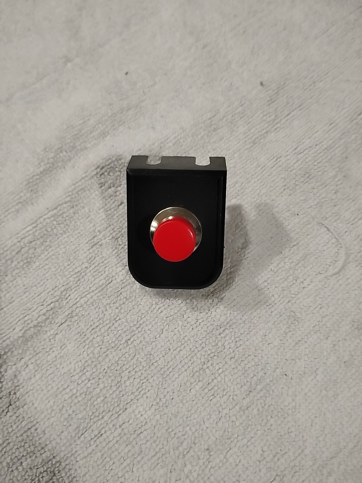 Nitrous Outlet Momentary Classic Micro Push Button Switch (Red)