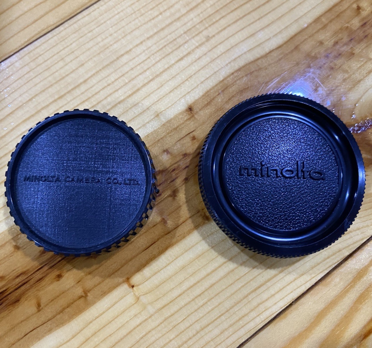 Minolta Rigid Plastic Twist-On Rear Lens Cap for Minolta And Body Lens Cap