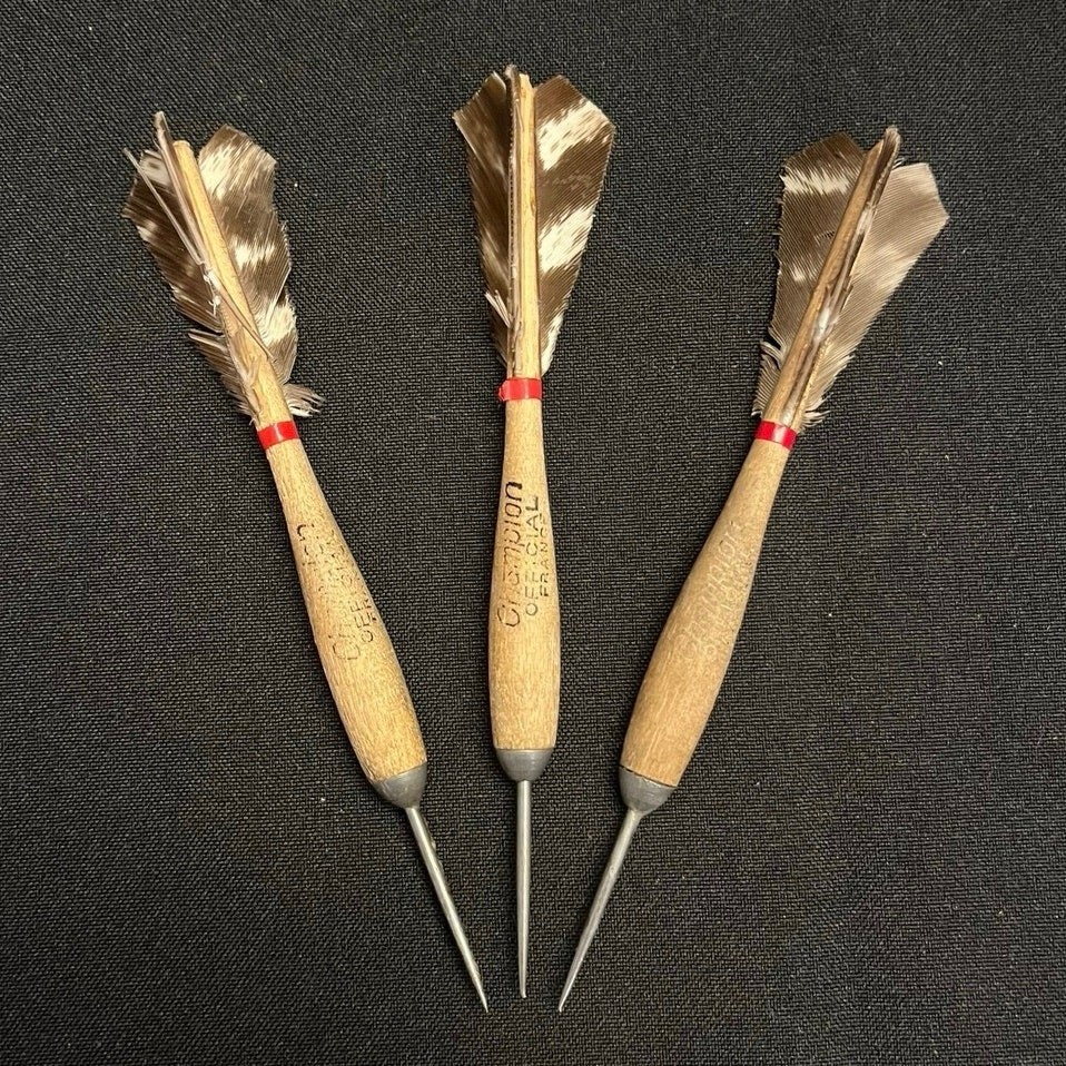 VINTAGE CHAMPION FRANCE Darts Steel Tip Wooden Shaft Set 3 6in long