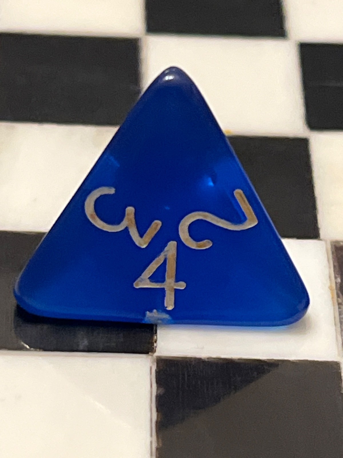 RARE prototype sharp to round edge 1980s to 1990s ARMORY d4 blue dice 011926@