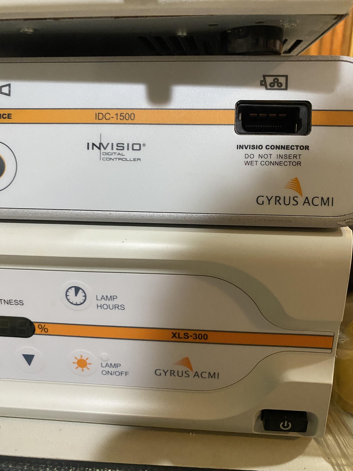Gyrus ACMI IDC-1500 Camera Controller & XLS-300 Xenon Light Source