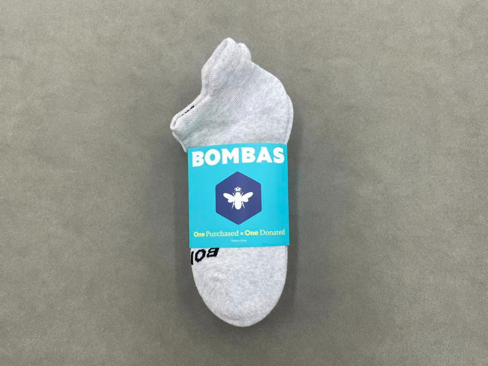 4 Pairs Bombas Women's Solid Grey Ankle Socks Size Medium 8-10.5