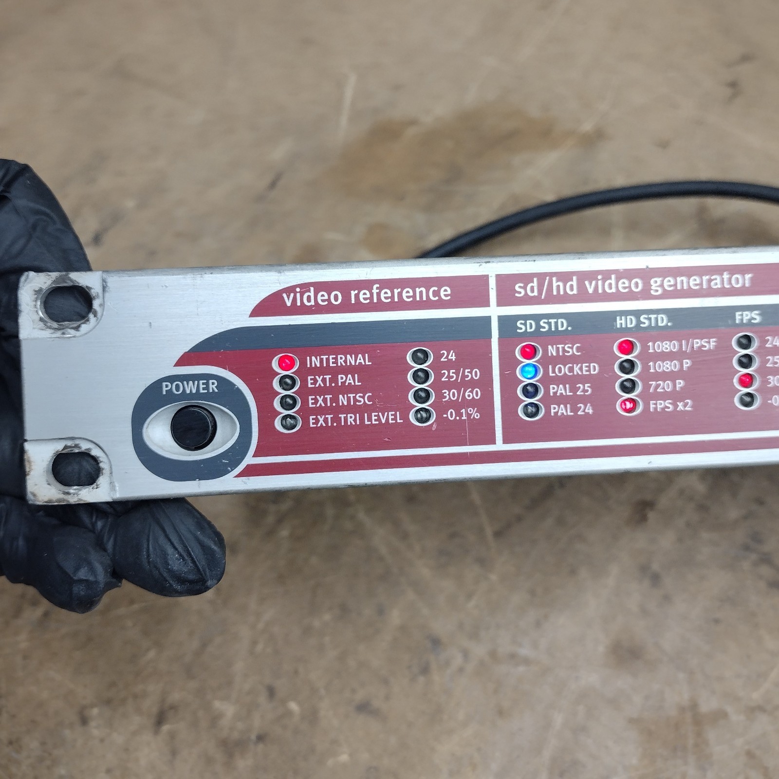 Rosendahl Nanosyncs HD Multistandard Sync Engine w/Power Cord - Powers On - USED