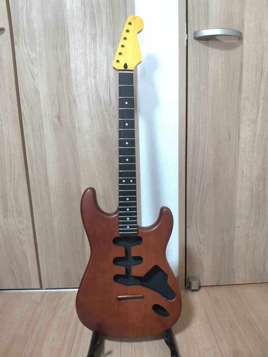 02 Original Color Strat Sss Body Adjusted Neck Fitting Set Safe delivery from Ja