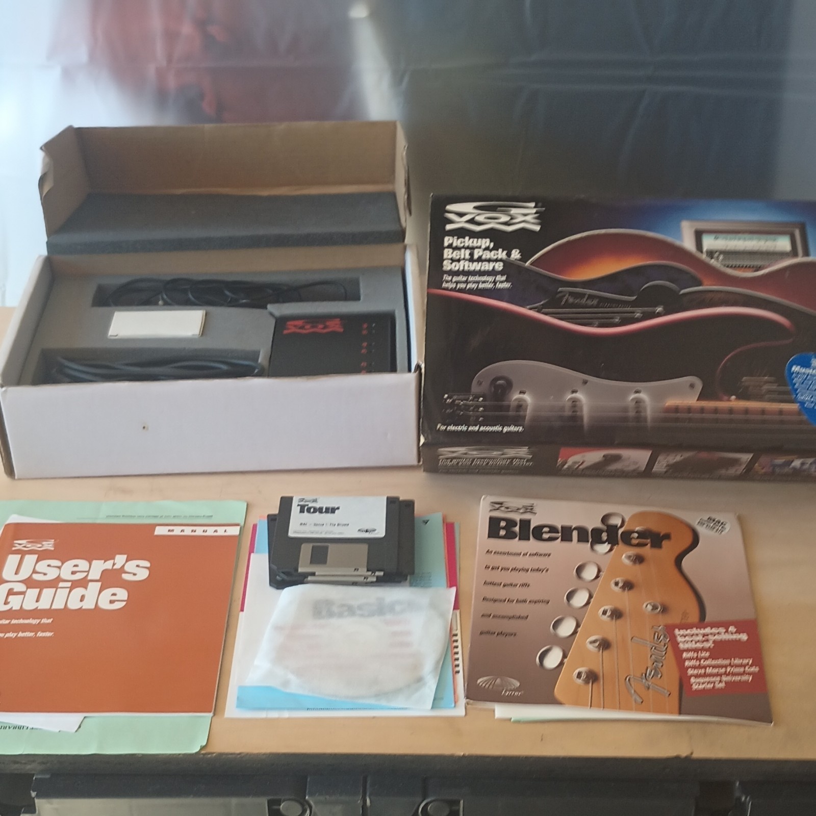G-Vox Pickup & Belt Pack Bundle w/ Blender Software CD for Apple Mac OS