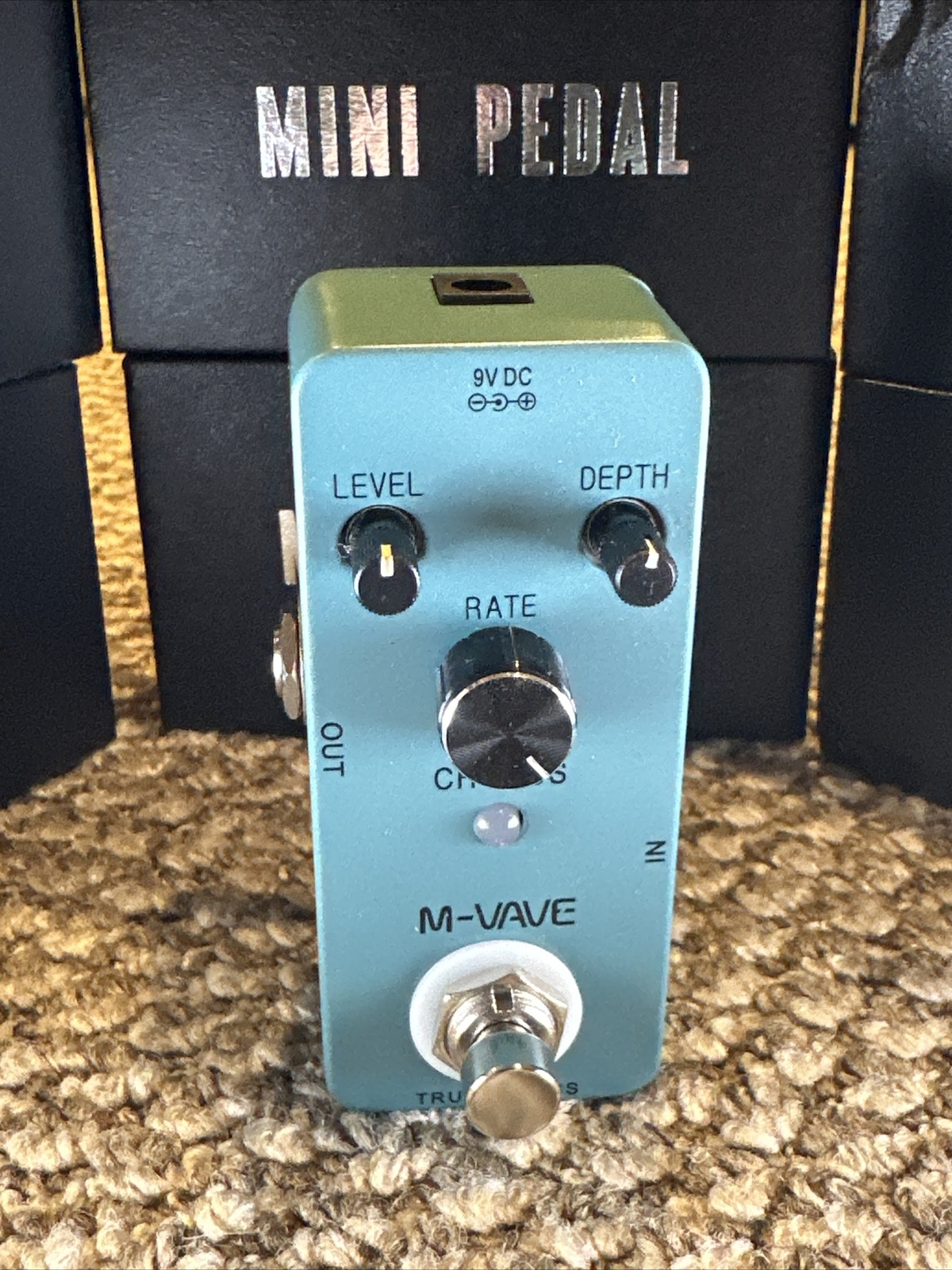 M-cave Chorus Guitar Pedal