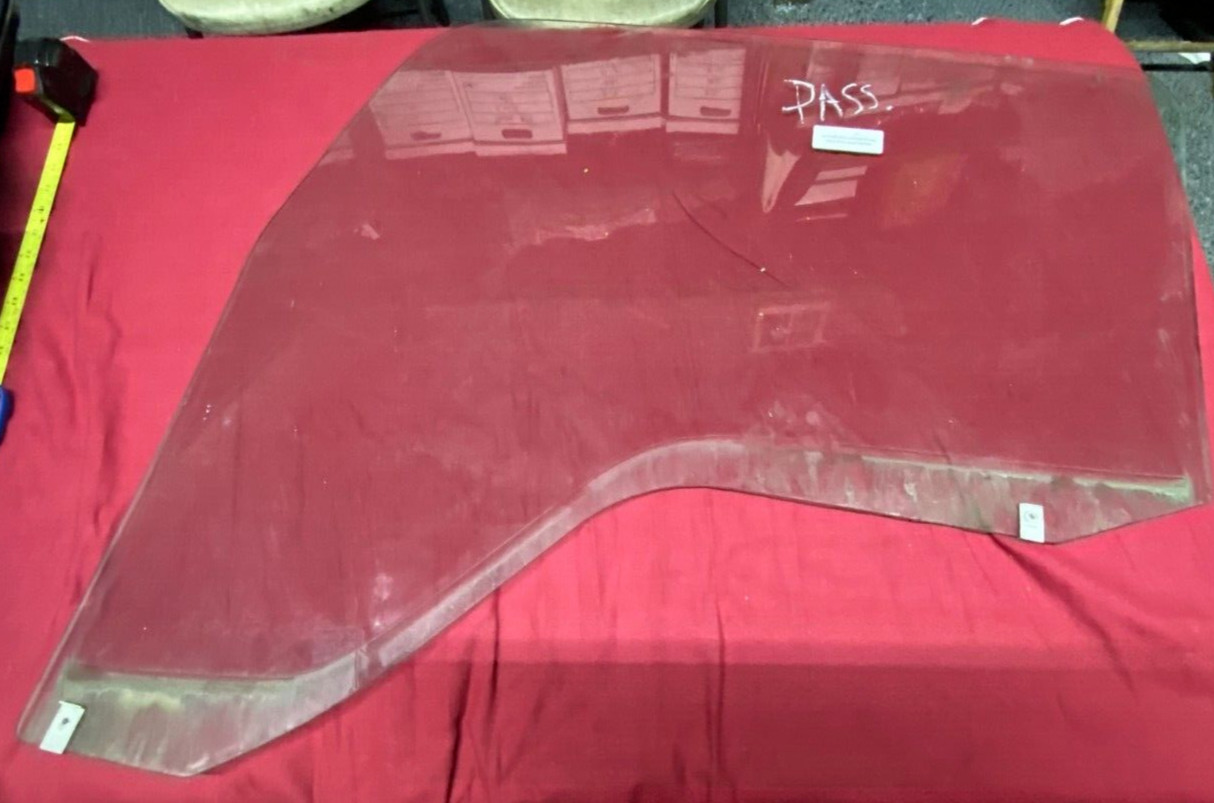 Fits 2006-2010 Ford LCF CAB Forward Passenger Side Front Right Door Window Glass