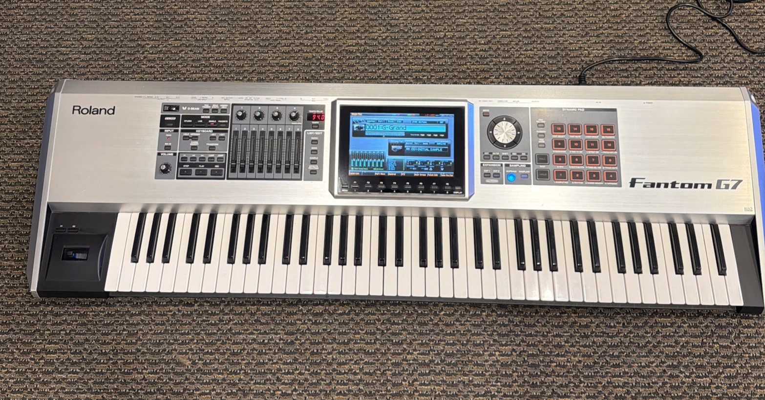 Roland Fantom G7 76-key Sampling Synth Workstation Ver 1.50***FREE SHIPPING***