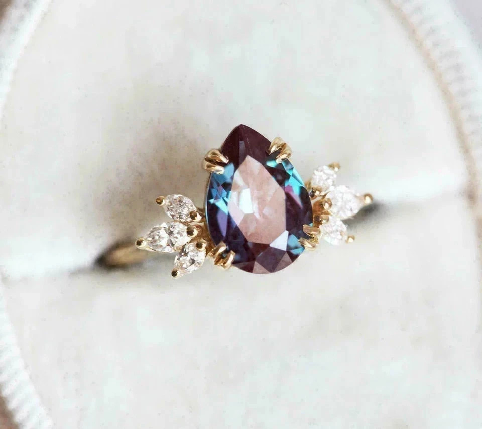 3.65Ct Pear Cut Natural Alexandrite Diamond & Wedding Ring 14K Yellow Gold size7