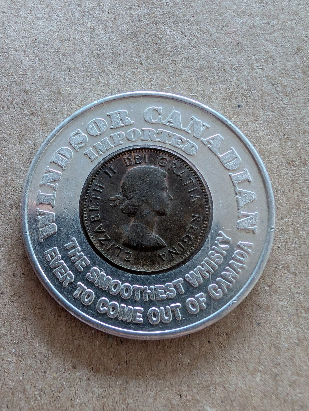 Windsor Canadian Imported Whisky Encased 1 Canadian Cent 1963 Coin Lucky Token 2