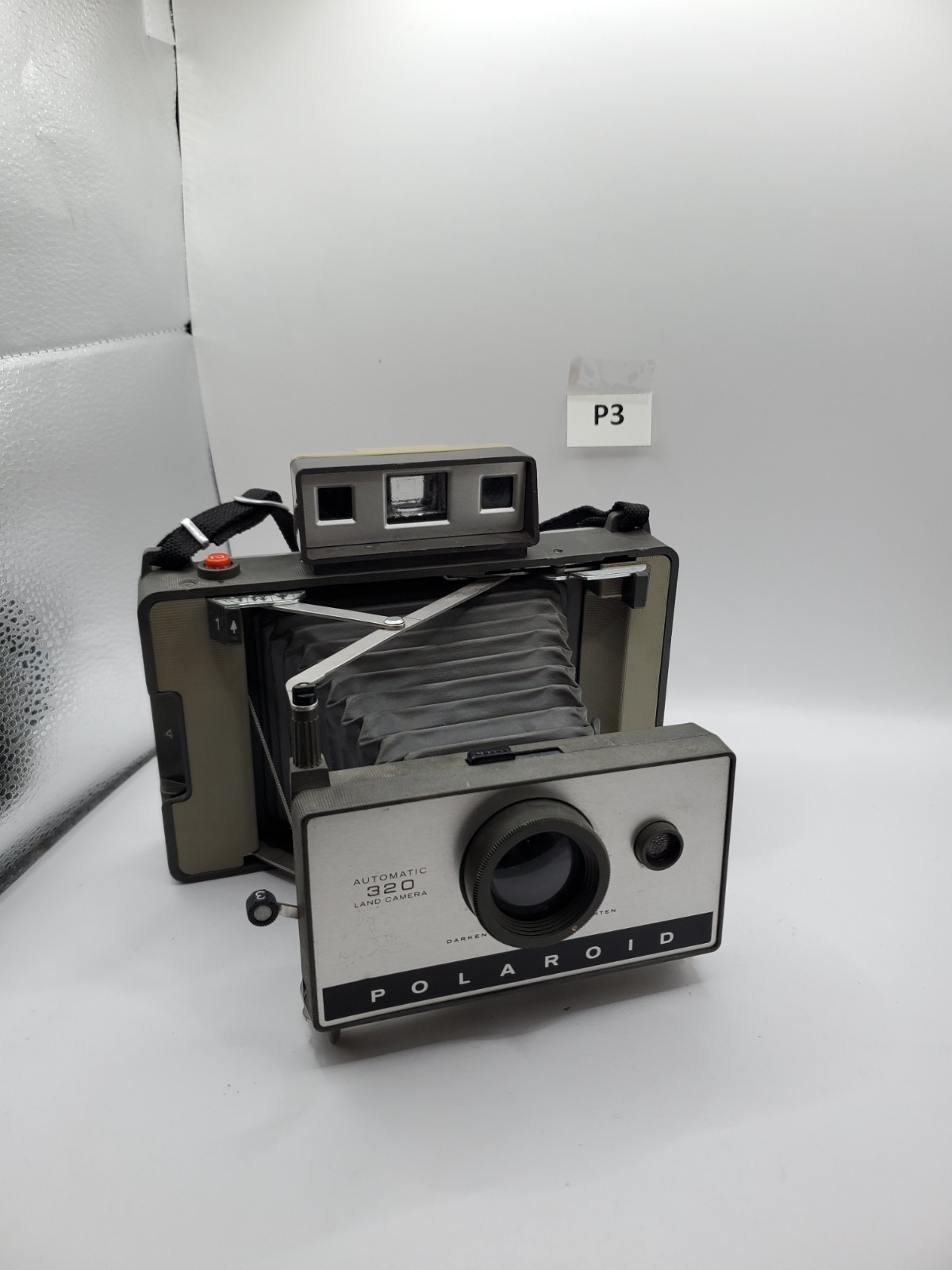 Polaroid 320 Instant Film Camera