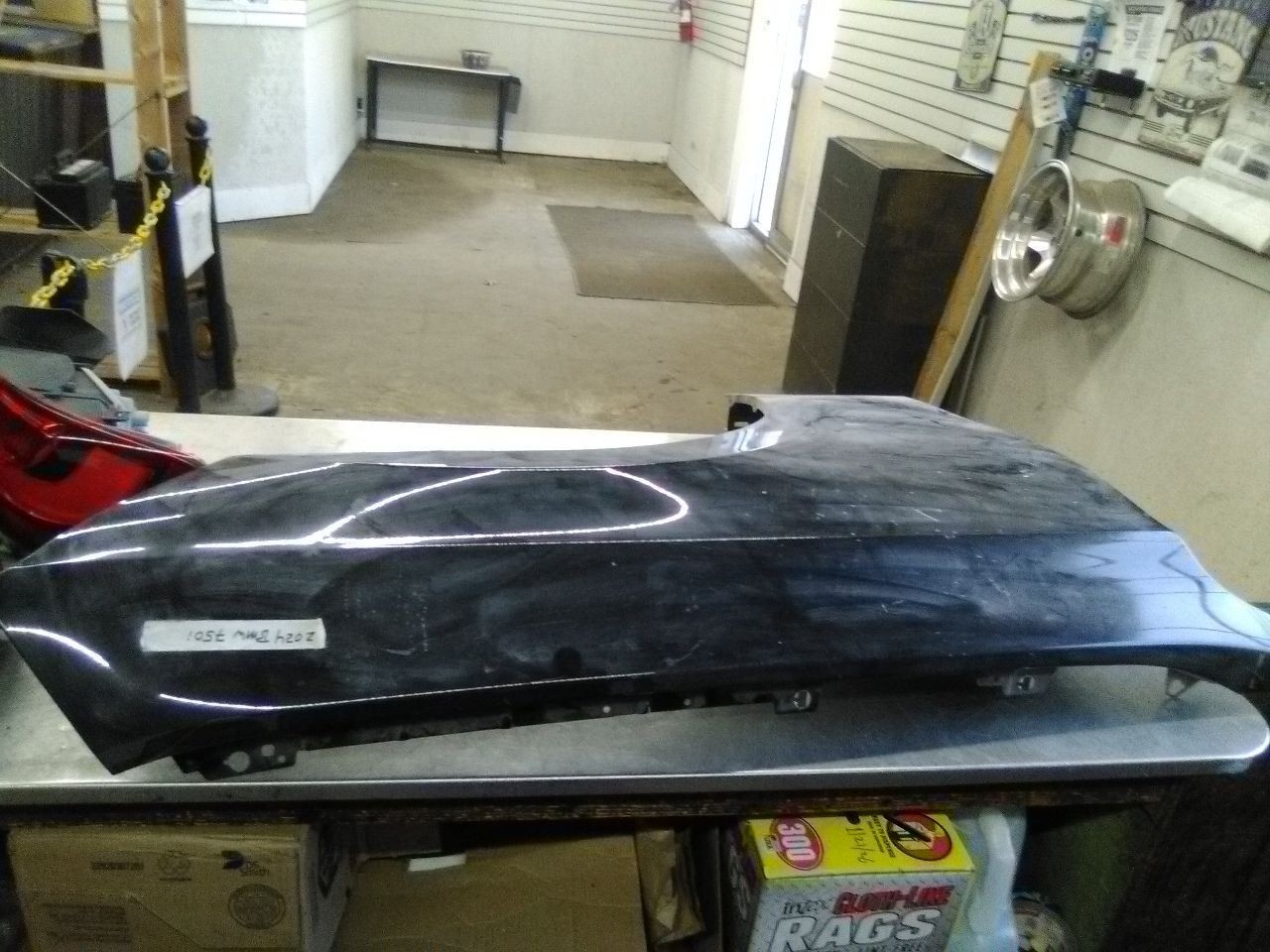 23-25 BMW 740i Passenger Right Fender