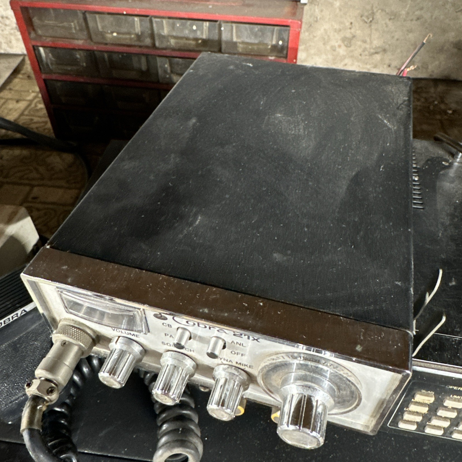 Cobra 21 CB Radio Transceiver with Mic Untested
