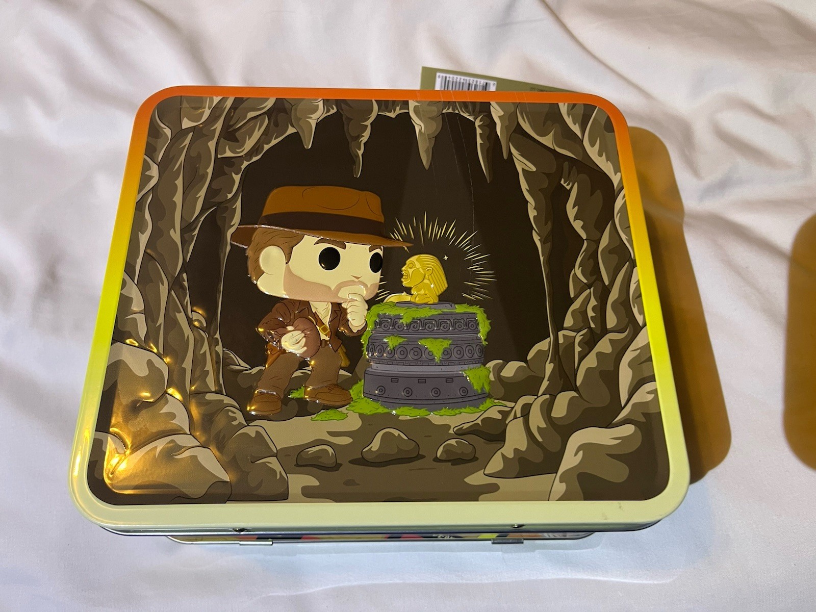 Funko Pop /Indiana Jones /Embossed Metal Lunchbox/ Harrison Ford.