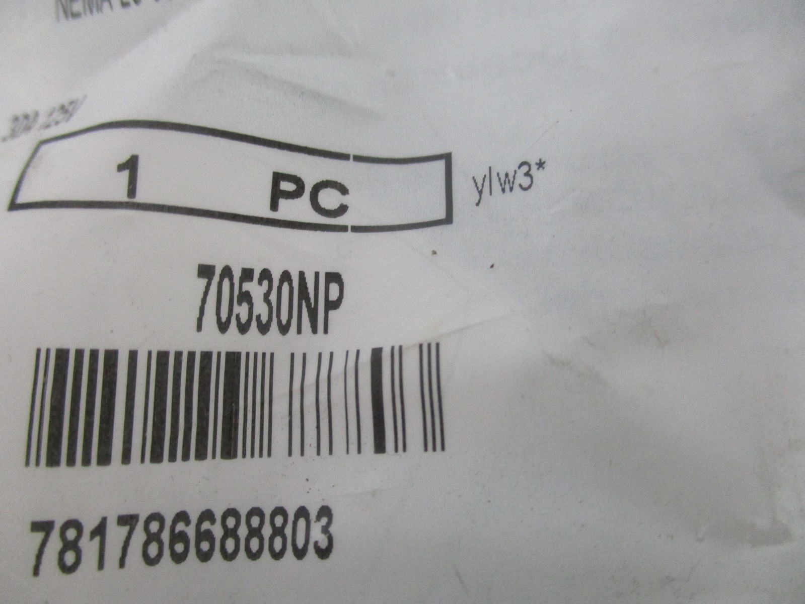 BRYANT 70530-NP, 30A, 125V, LOCKING PLUG, XA0030
