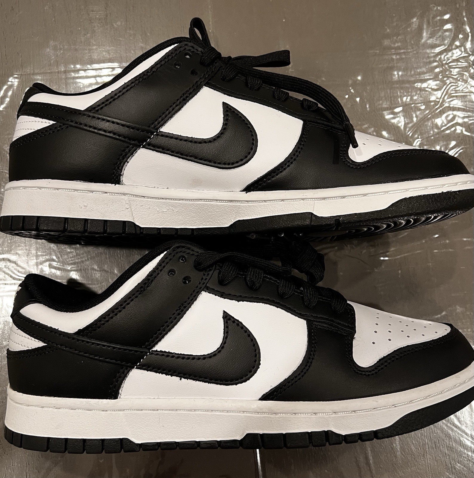 Nike Dunk Low Men’s Panda Black/White Colorblock Low Top Lace-Up Shoes