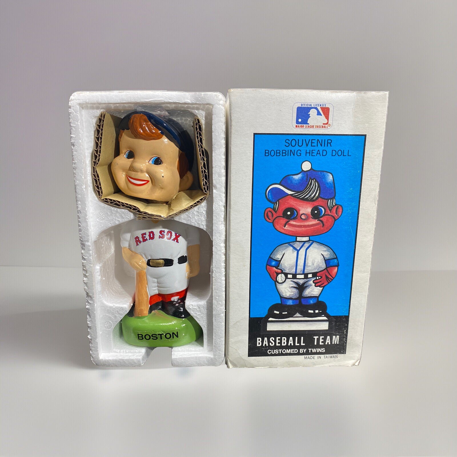 RED SOX BASEBALL VINTAGE 1980s BOBBLEHEAD GREEN BASE REDSOX CERAMIC