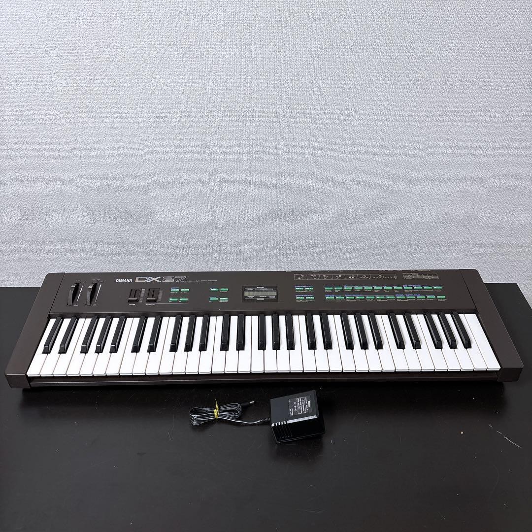 YAMAHA DX27 FM Synthesizer 61-Key Excellent Tested w/ AC Adapter Japan