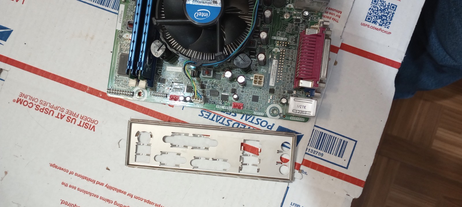 Intel DH61CR Motherboard and Intel Core I5 2500 CPU 4Gb DDR3 Memory