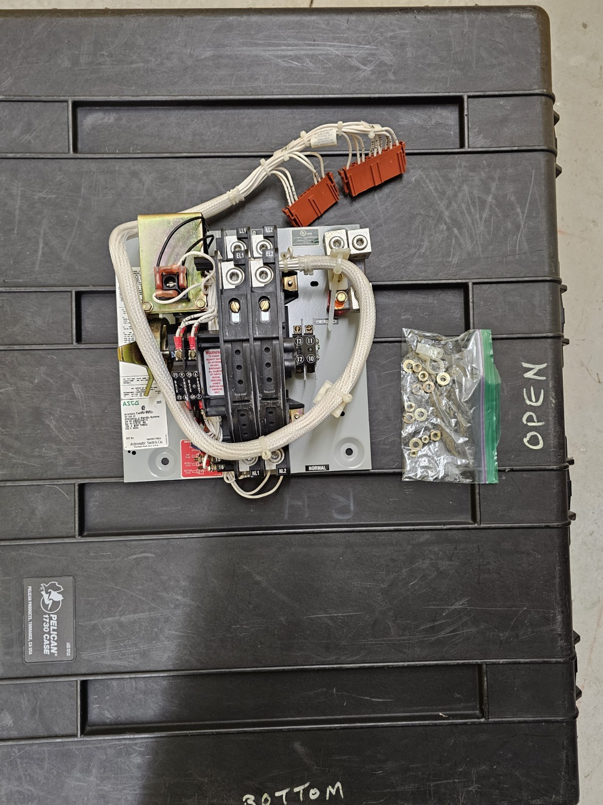 asco series 300 automatic transfer switch (240V) 104A
