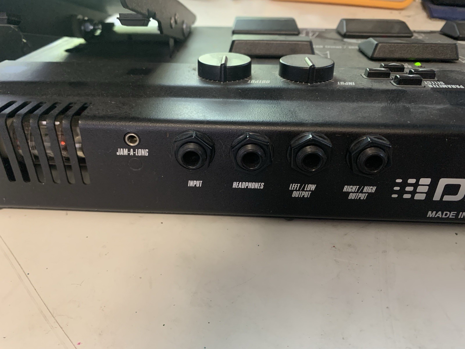Digitech Bass Guitar Effects Pedalboard BP8 Vacuum Tube Preamp Processor