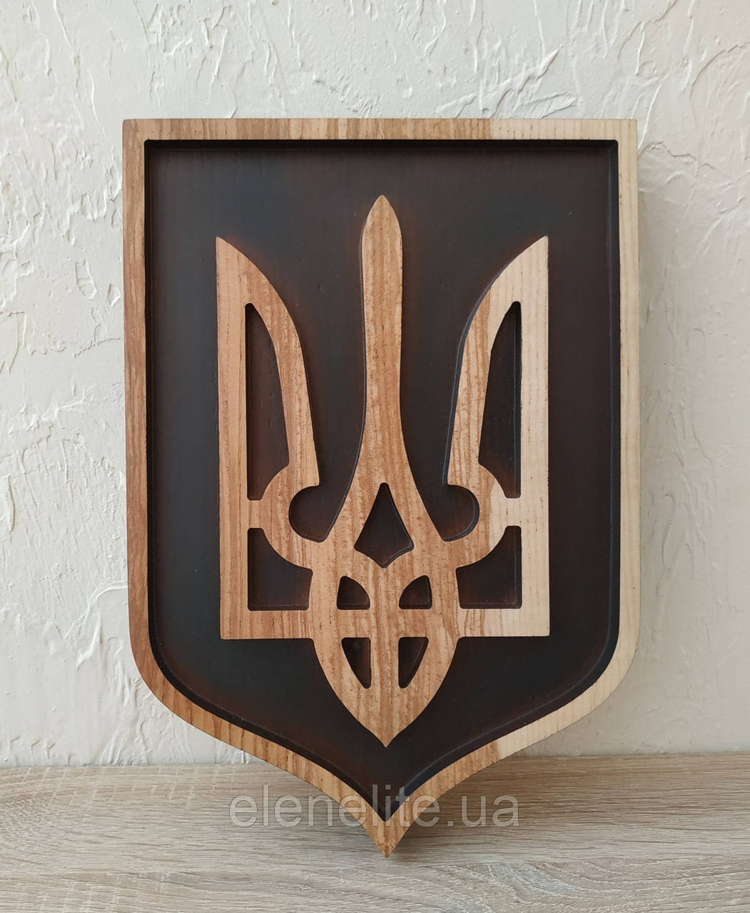 Wall panel: Classic light-colored Coat of Arms of Ukraine. Handmade, 28x19.5 cm.