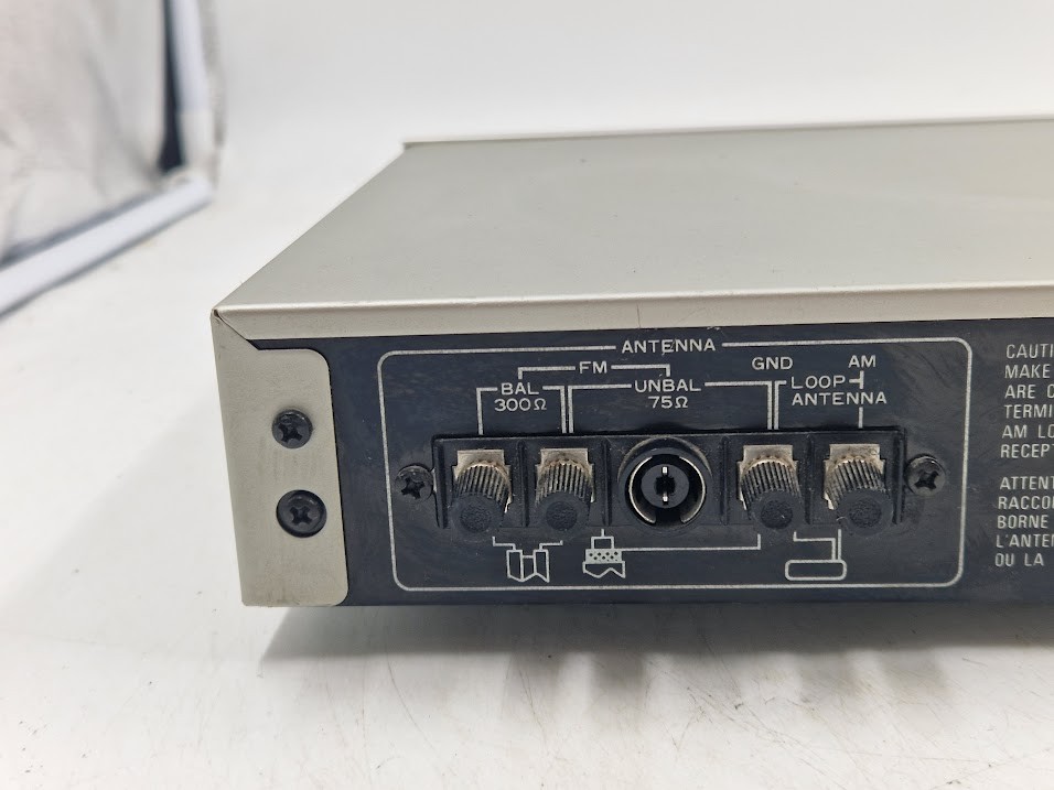 Pioneer TX-301 FM/AM Tuner - Not Working, Signs of Use