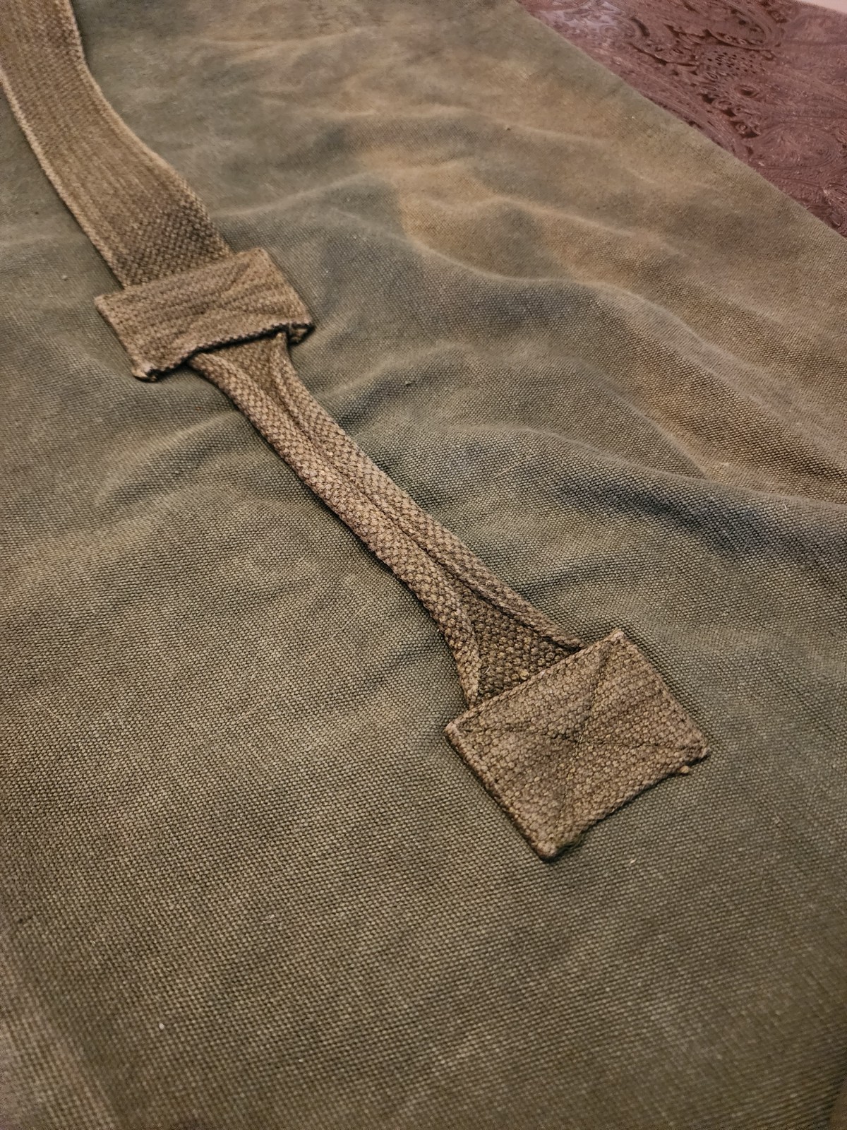 Vintage US Military Duffel Bag. Top Load, Green Canvas, Handle & Strap.