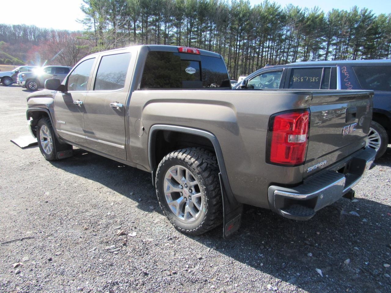 SIERRA150 2015 Glove Box 1035559