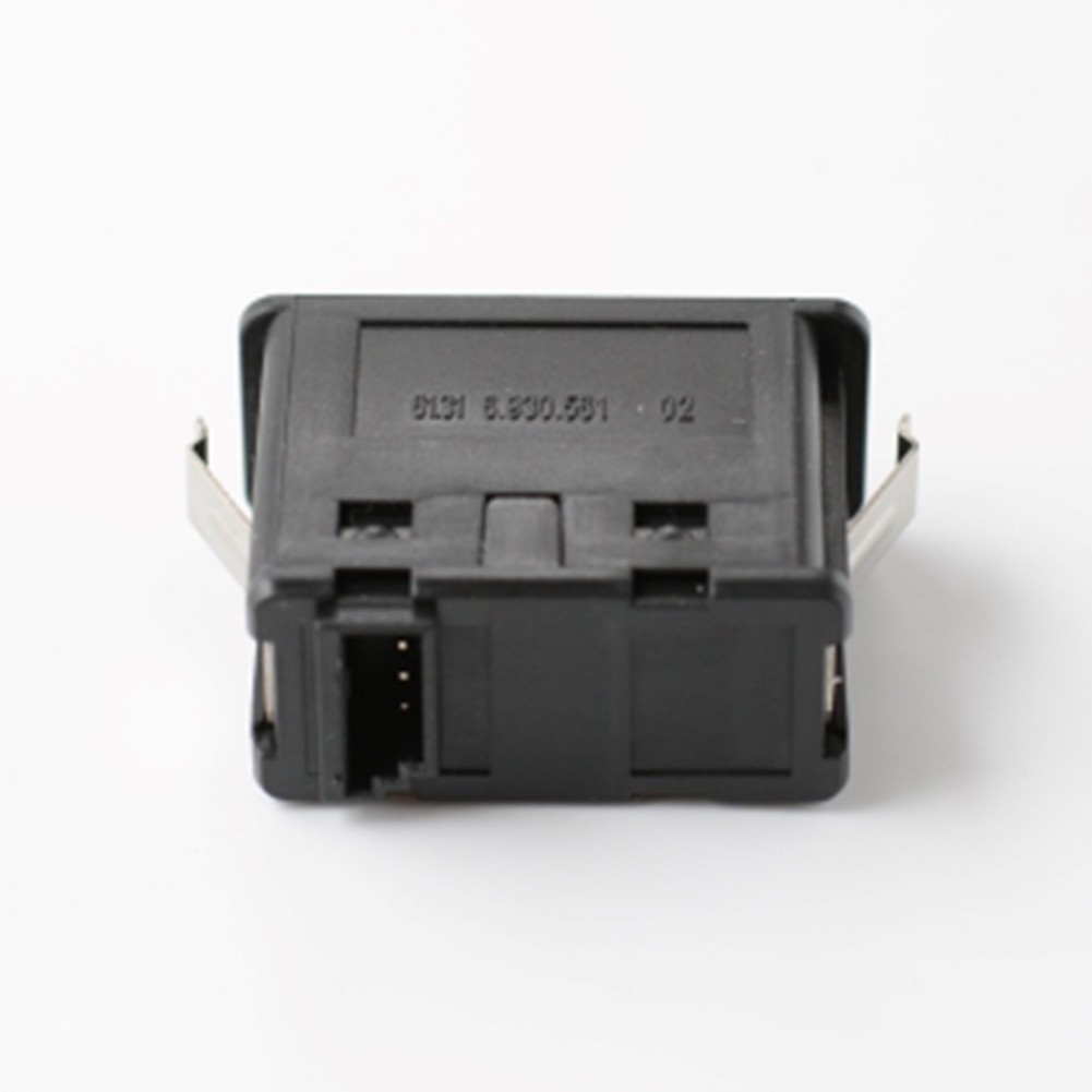 Quick and Easy to Use Audio Socket for BMW E60 E61 E81 E87 E90 X3 X5 SERIES