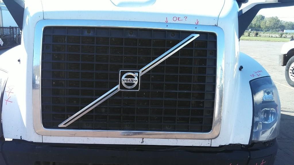 For 2018 VOLVO VNL 2003-2018 GRILLE ,  OH