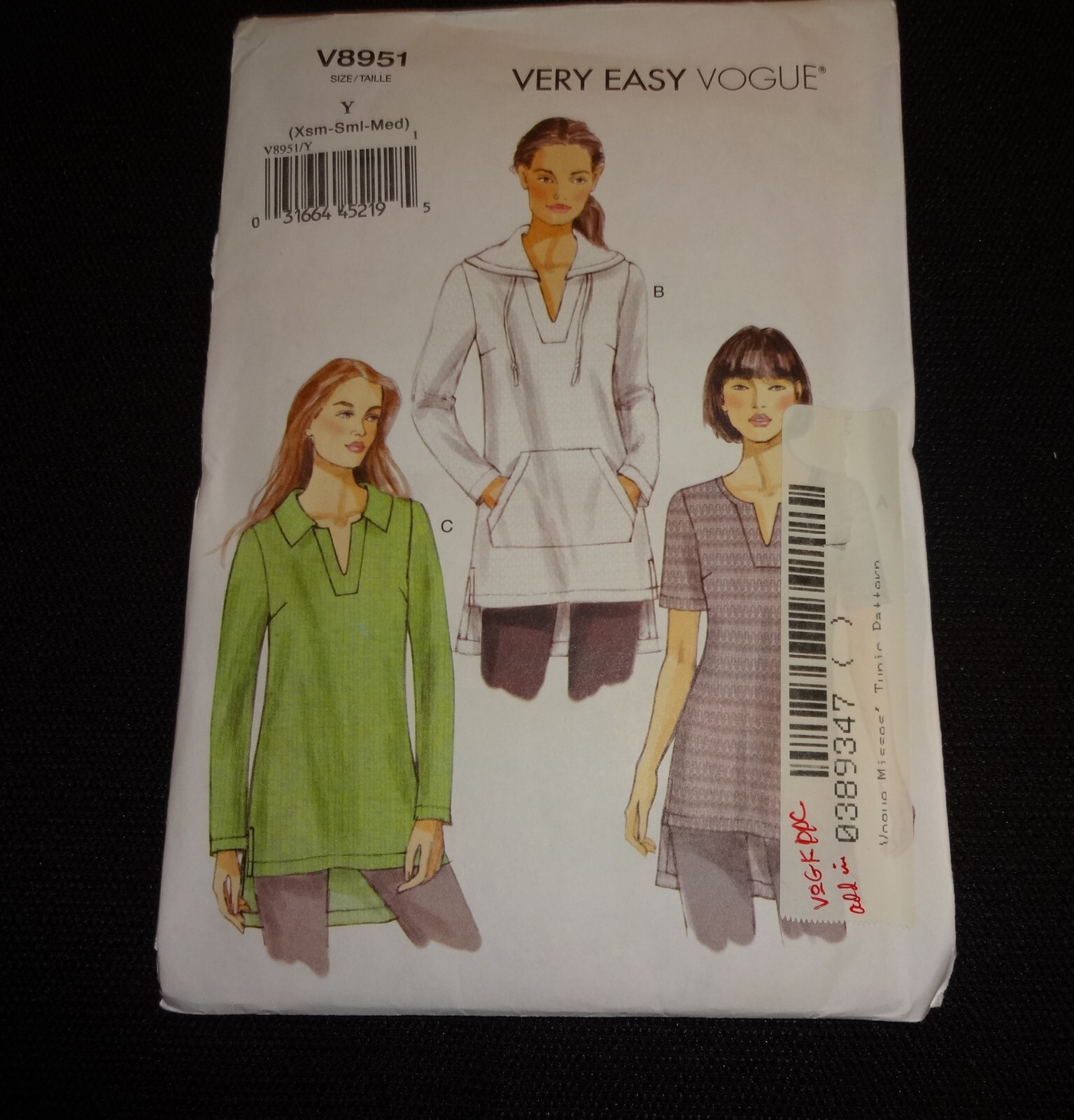 Vogue VERY EASY Pattern V8951 TUNIC w/ Hood, Front Pocket Sizes XS, S & M