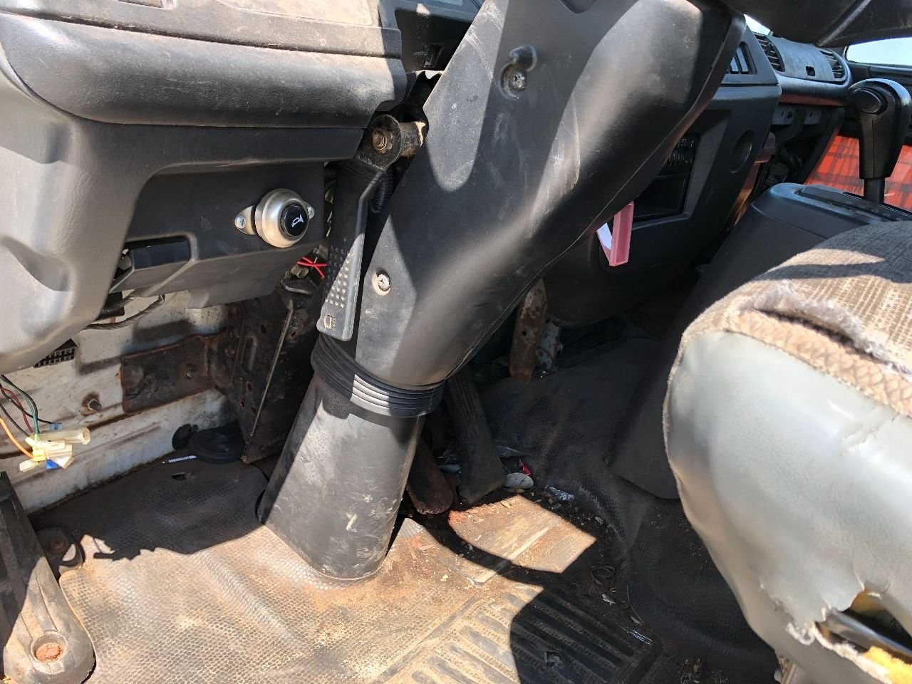 GMC T5500 Steering Column - Used