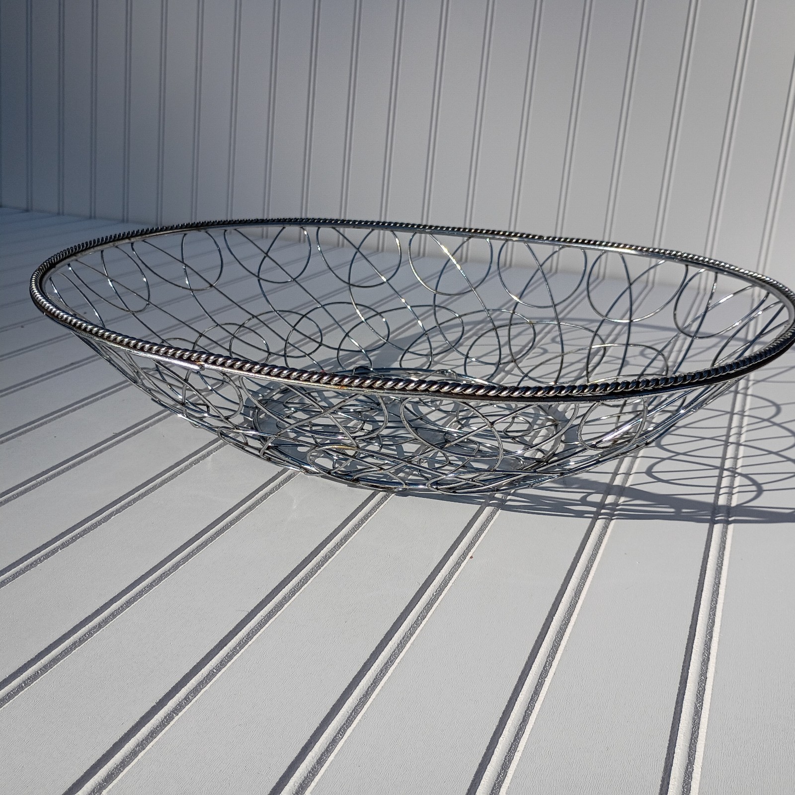 Silverplate Metal Wire Decorative Basket for Bread Fruit Large Silver Bowl Vtg