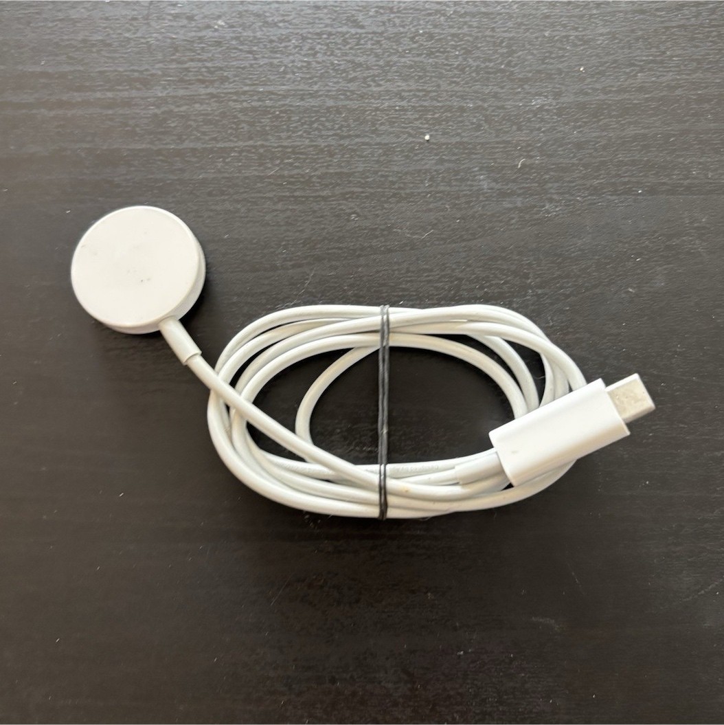 Apple Magnetic Charger USB-C Cable White for Apple Watch Series 3-7