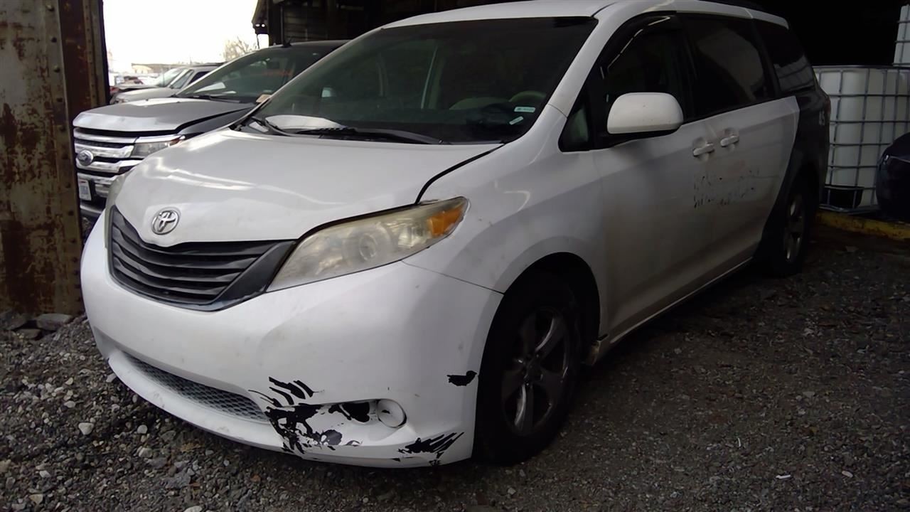 Chassis ECM Multiplex Network Left Hand Dash Fits 11-12 SIENNA 1585336